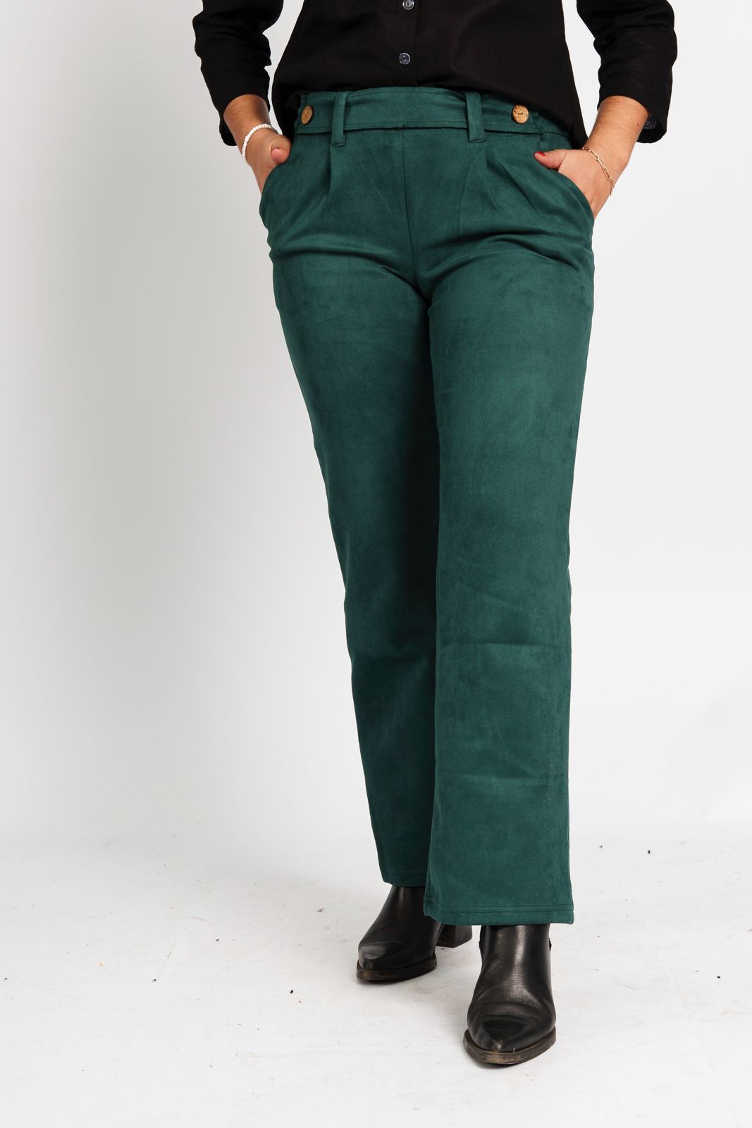 Pantalon gamuza botones