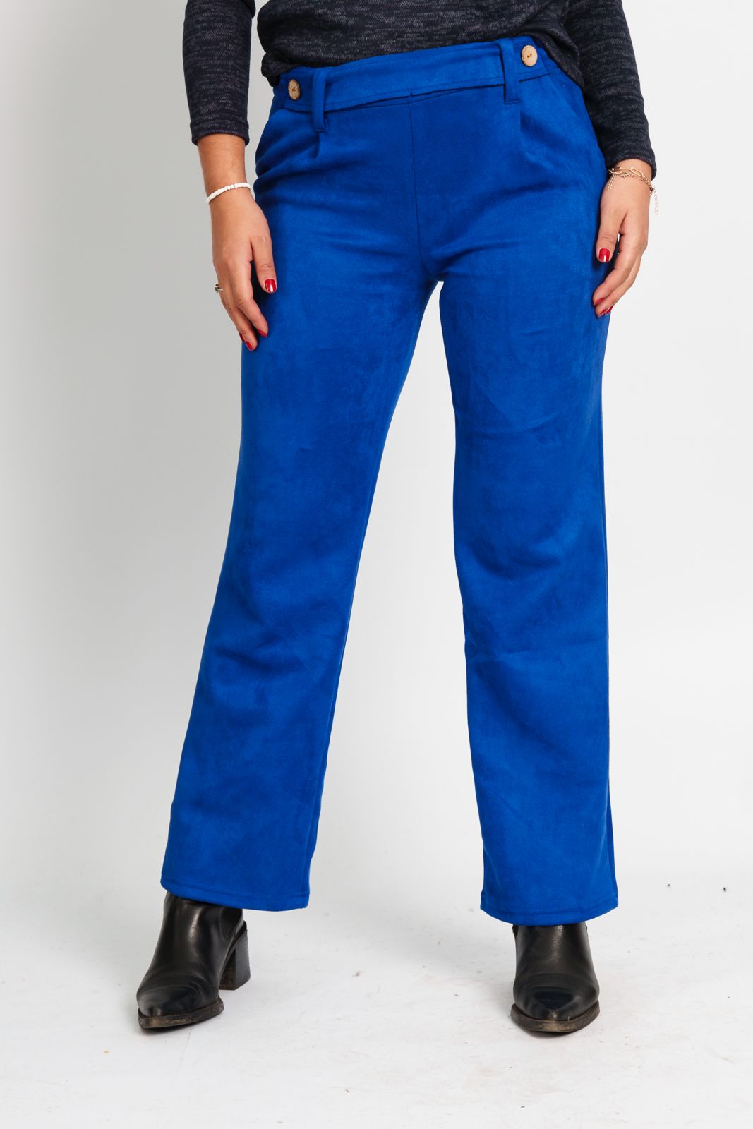 Pantalon gamuza botones