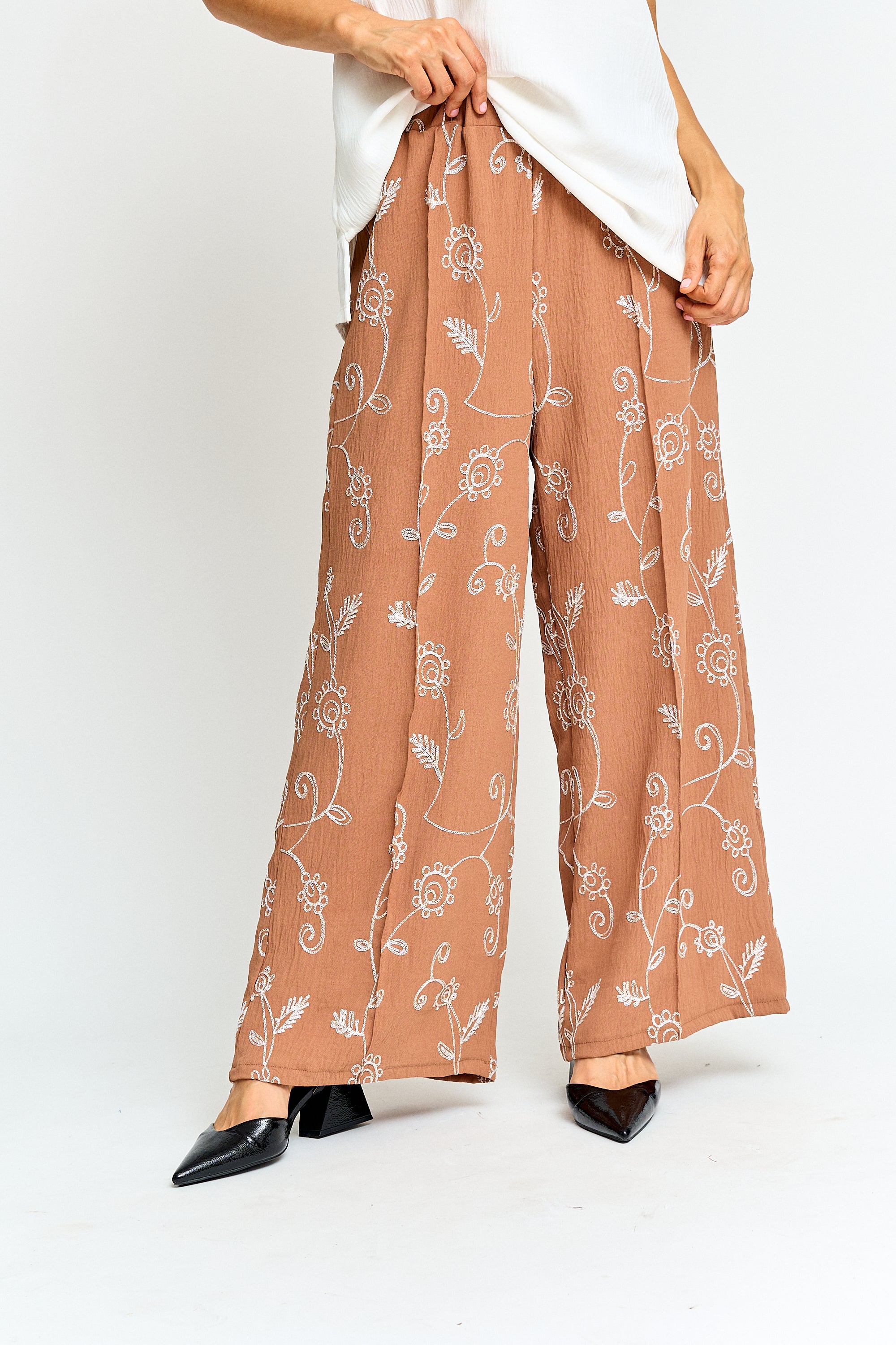 Pantalon palazo bordado