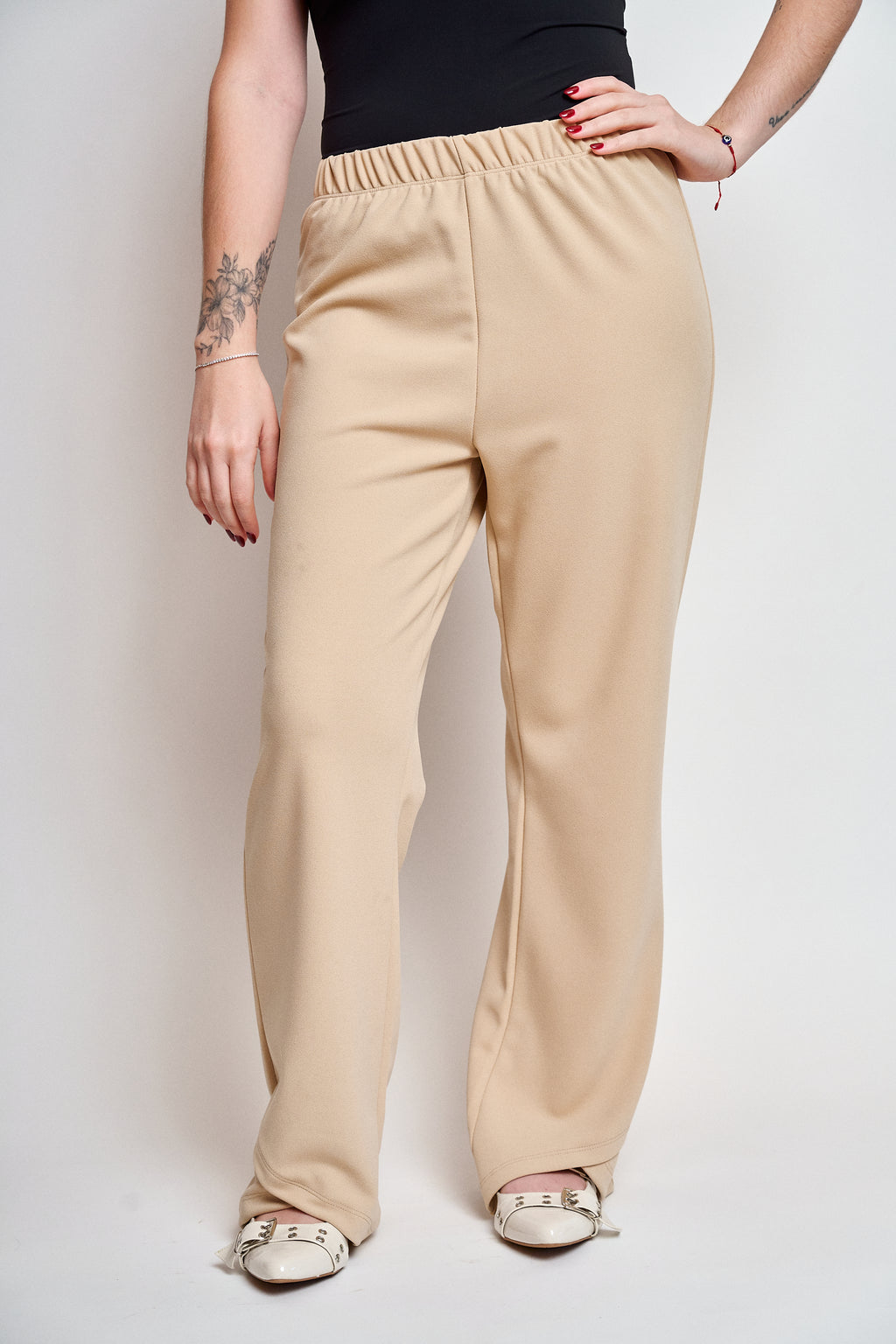 Pantalon crep corte asimetrico