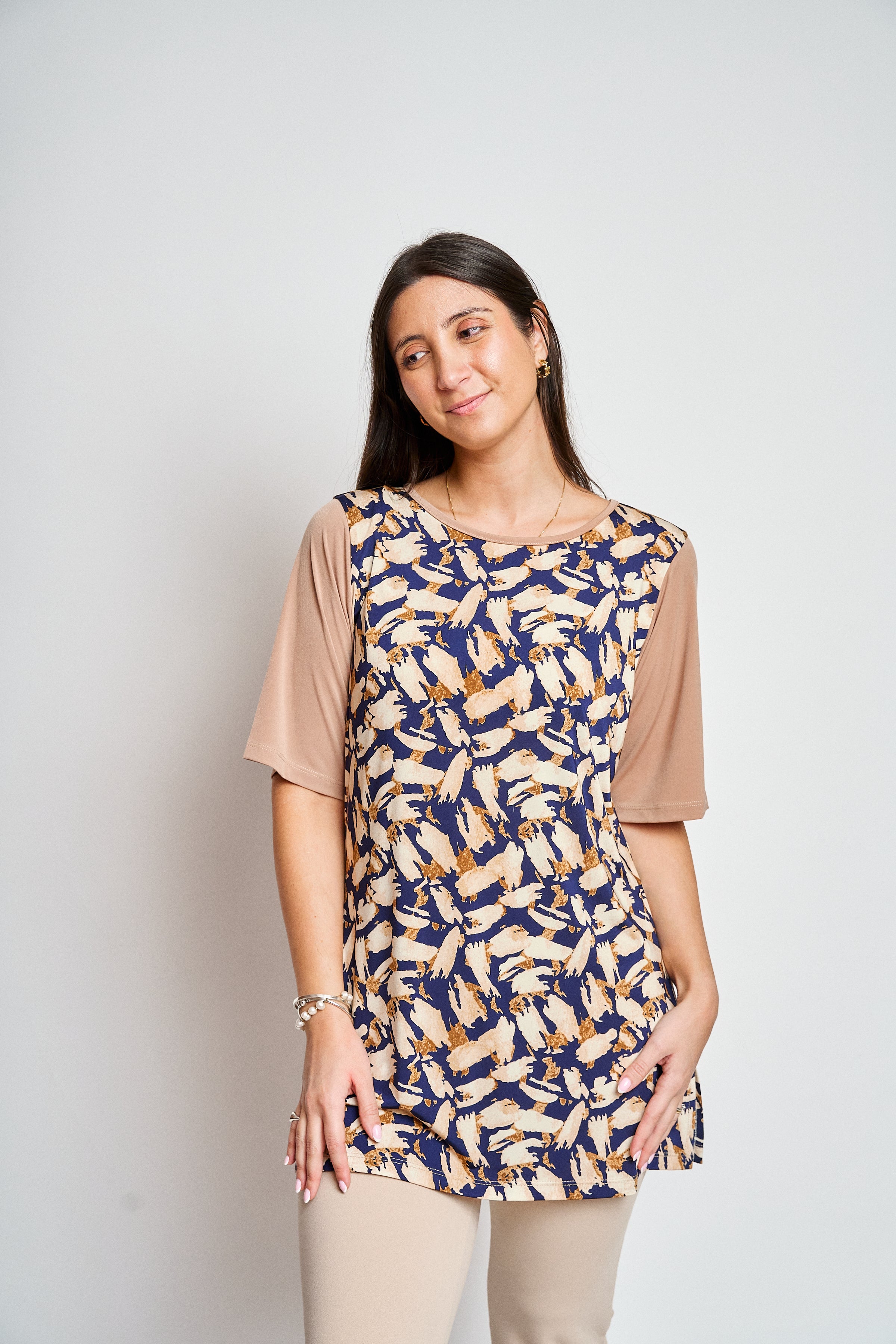 Polera manga corta estampada