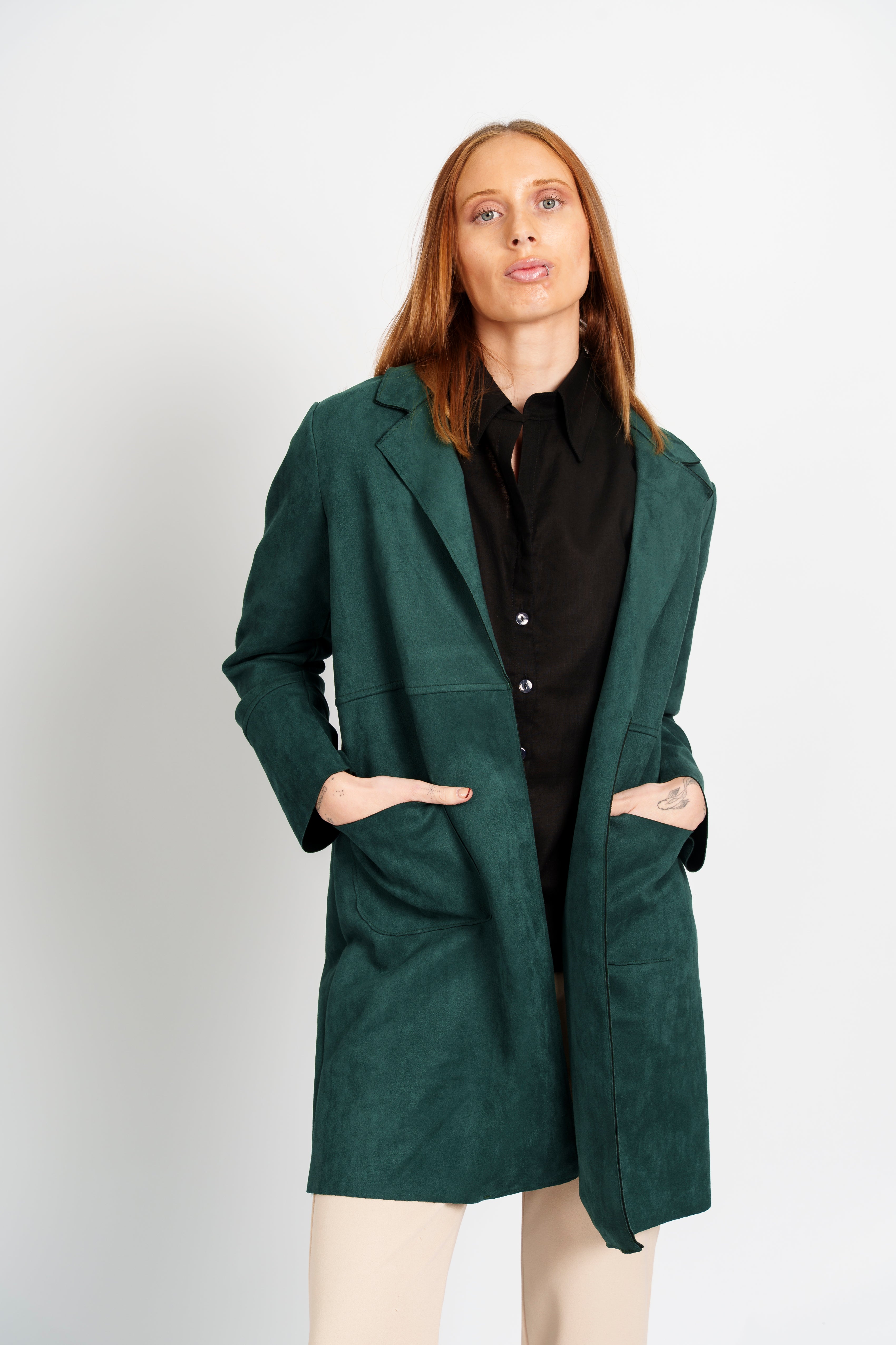 Chaqueta gamuza bolsillo parche