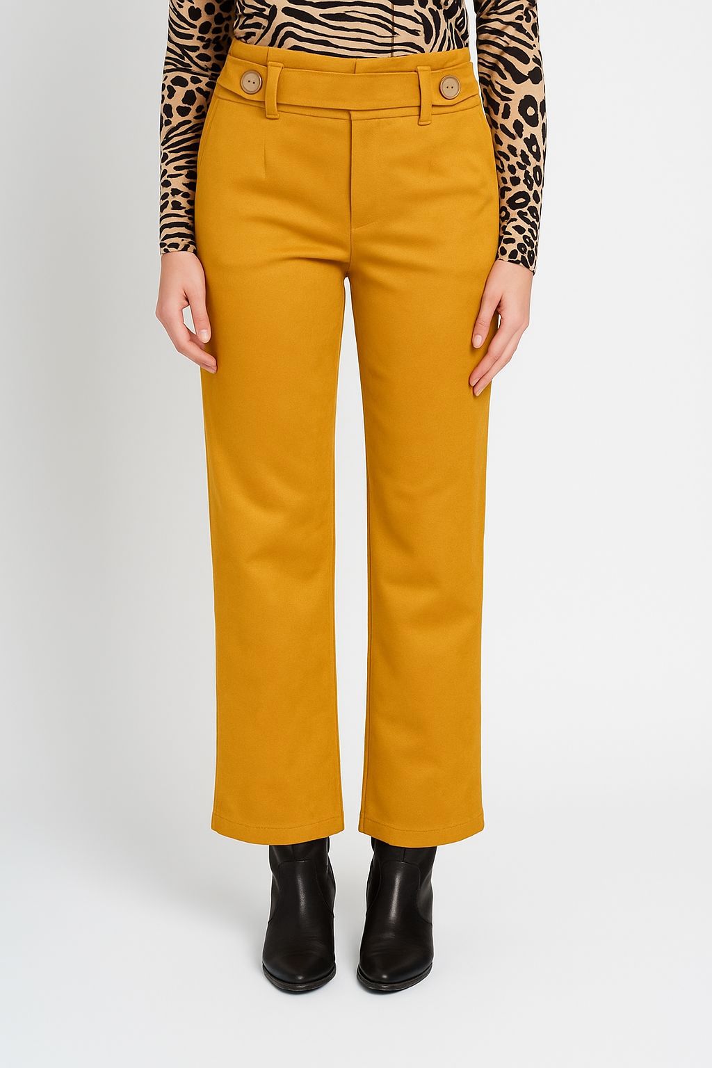 Pantalon gamuza botones