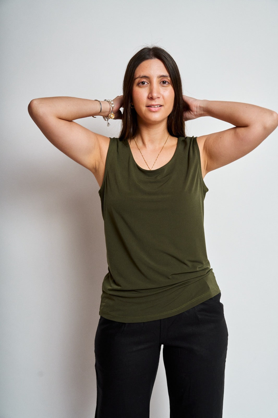 Polera ITY camisera hombro recogido