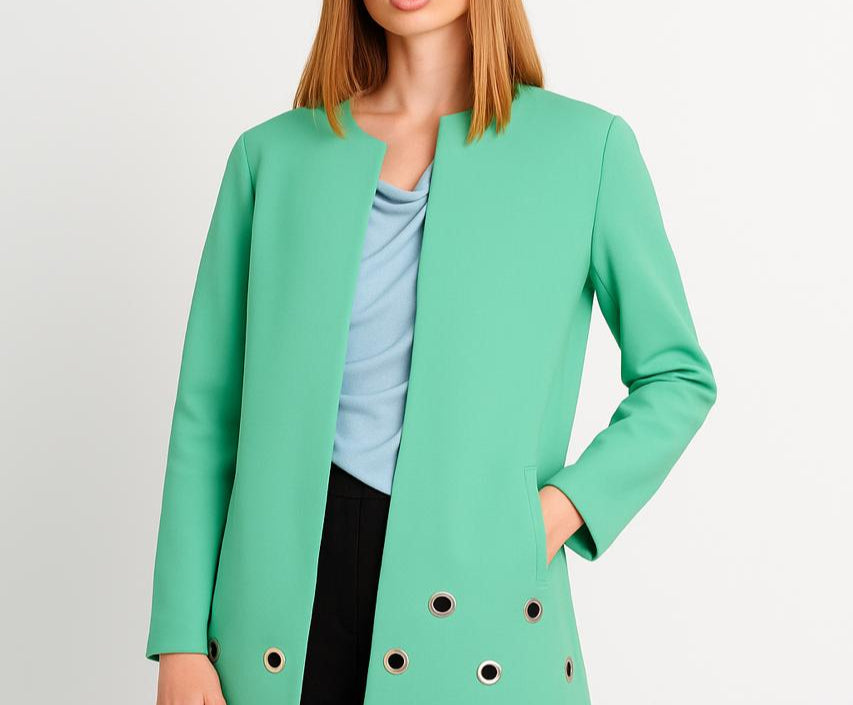 Chaqueta gamuza ojetillos